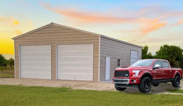 Vertical roof style fully enclosed garage
